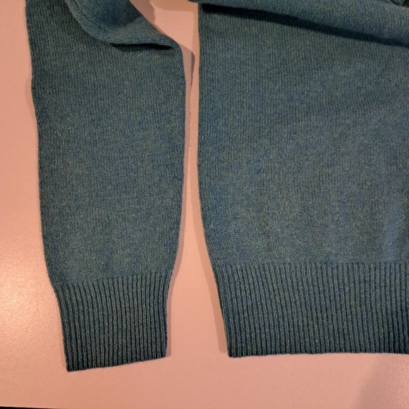 J. Crew 100% Lambs Wool Men's Medium Crew Neck Sweater Style 15676 - Picture 6 of 15